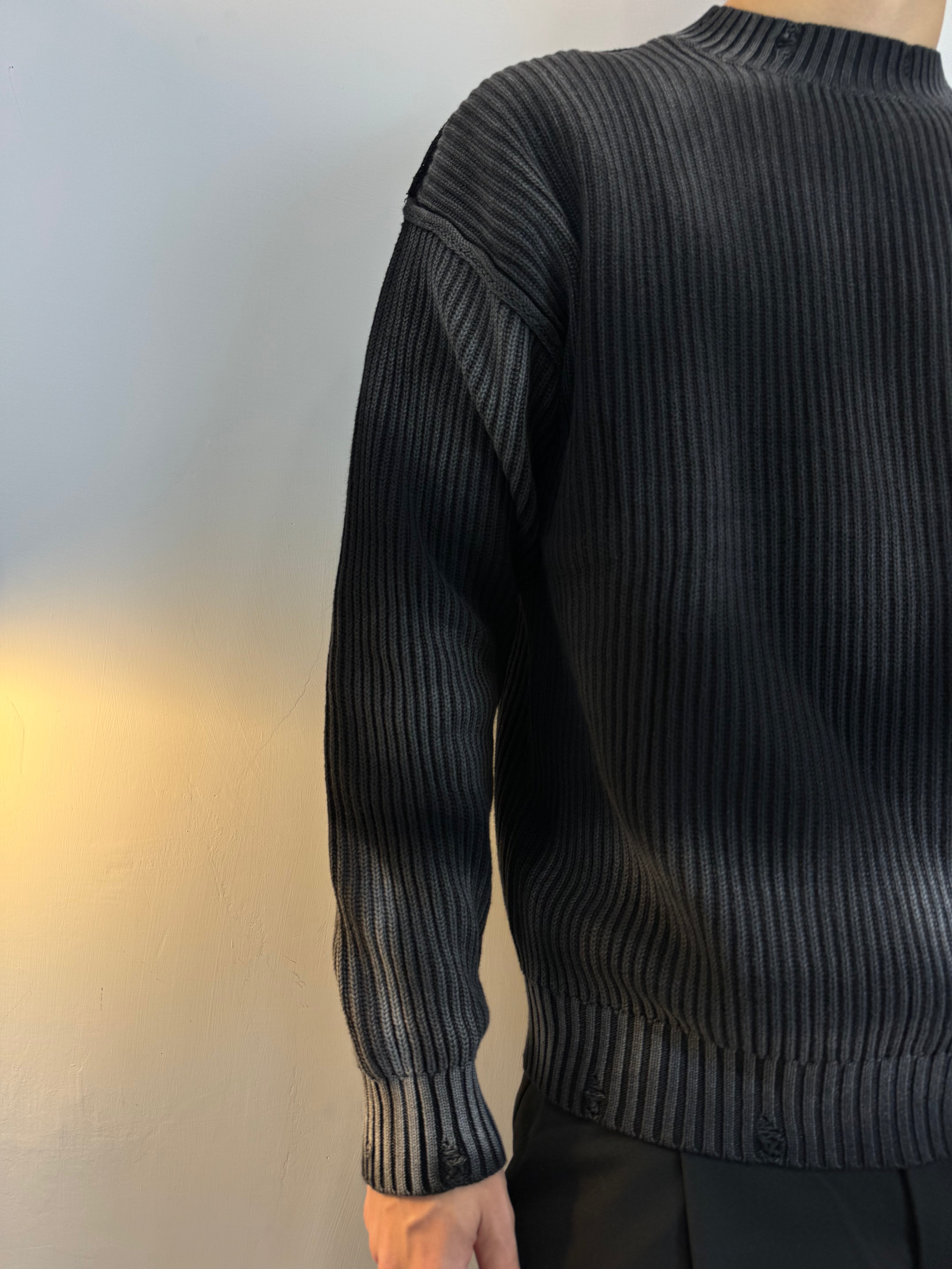 Gradient pullover